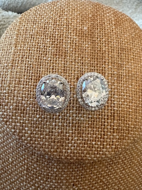 Jewelry - Solid Sterling Silver 6.37 Carat VVSD Moissanite Halo Oval Earrings